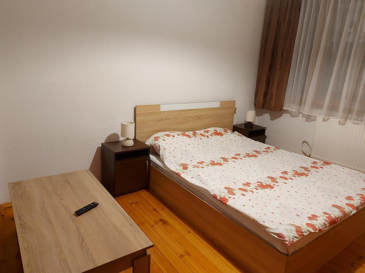 Vasi Apartments Dobrinishte Eksteriør billede